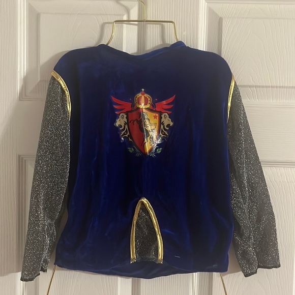 Kinght or King costume size 4 - Picture 3 of 12